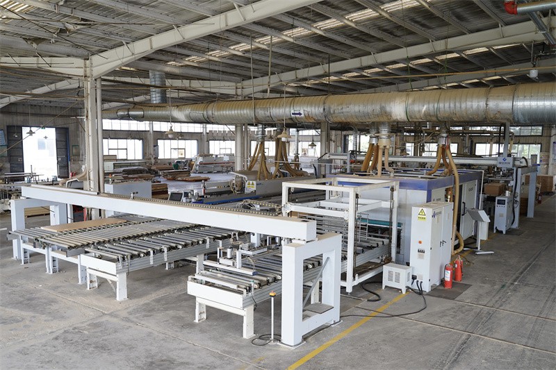 20251204191321 20251204191321